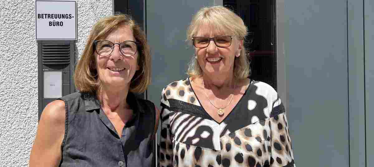 Christine Schmatz (l.) und Petra Bittlinger heißen die Bewohner im Betreuung ...