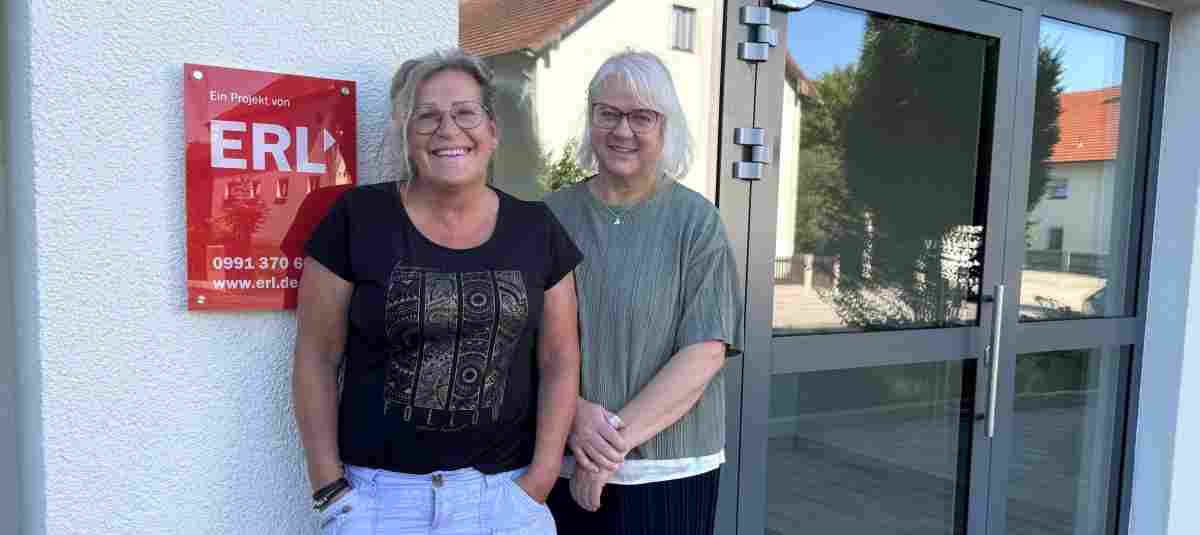 Immer gut gelaunt: So kennen die Bewohner Ingrid Menacher (r.) und Anita Menacher-Stahl. Immer gut gelaunt: So kennen die Bewohner Ingrid Menacher (r.) und Anita Men ...