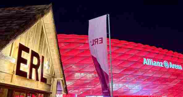 erl-als-matchday-presenter-bei-heimspiel-des-fc-bayern-muenchen