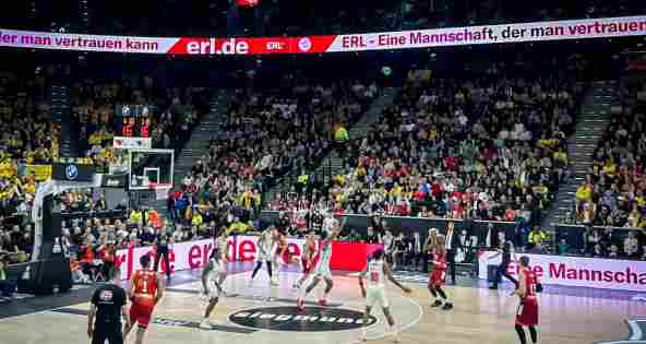 fcbb-basketball-top-four-mit-erl-als-sponsor