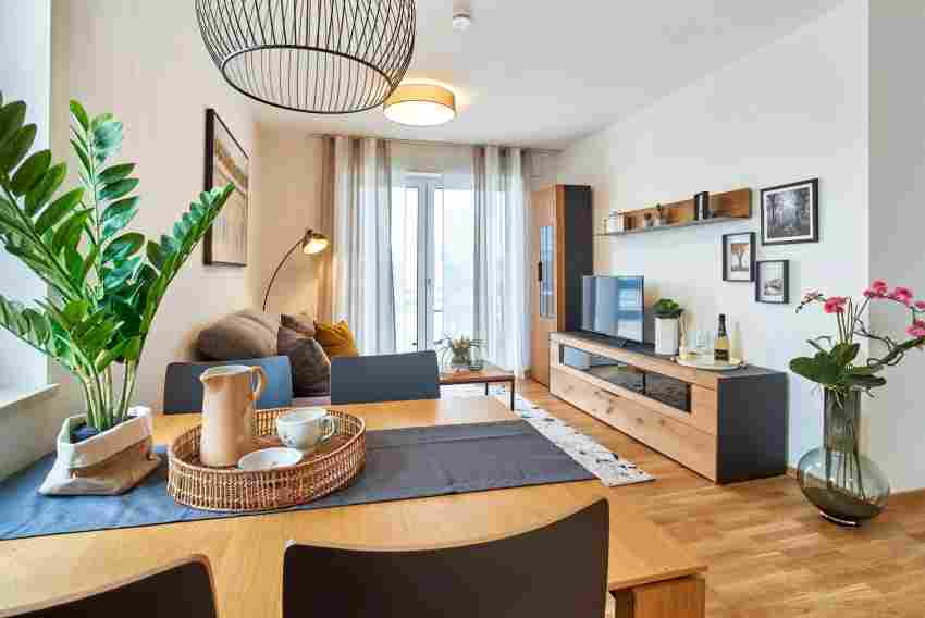 Effiziente Grundrisse, hochwertige Materialien und lichtdurchflutete Zimmer prägen das barrierefreie Ambiente in den 64 Einheiten. Effiziente Grundrisse, hochwertige Materialien und lichtdurchflutete Zimmer ...