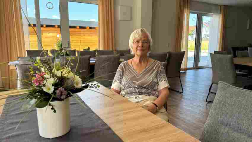 Monika Greis ist in ihrem Leben viel herumgekommen. Umso glücklicher ist sie, mit Gleichgesinnten im Betreuten Wohnen gemeinsame Momente zu teilen. Monika Greis ist in ihrem Leben viel herumgekommen. Umso glücklicher ist sie ...