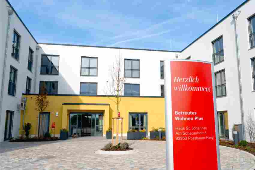 Postbauer-Heng ist der erste Standort, an dem ERL Betreutes Wohnen Plus ermöglicht, aber weitere in Emskirchen und Straubing befinden sich aktuell im Bau. Postbauer-Heng ist der erste Standort, an dem ERL Betreutes Wohnen Plus ermö ...