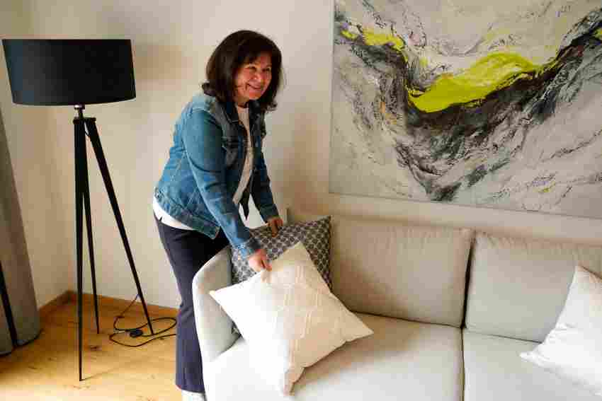 Mit wenigen Handgriffen sitzt auch das richtige Arrangement der Kissen. Mit wenigen Handgriffen sitzt auch das richtige Arrangement der Kissen.